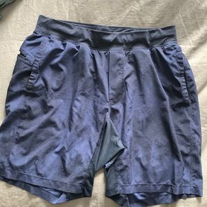 Men’s unlined lulu shorts XL